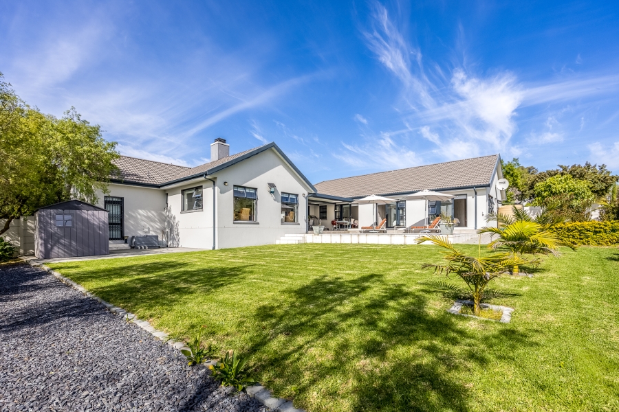 4 Bedroom Property for Sale in Vierlanden Western Cape
